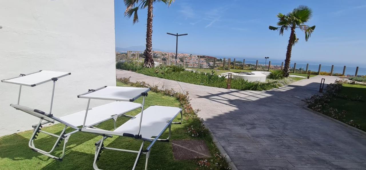 Small Oasis - Appartement 6 Personnes Manilva Exterior photo